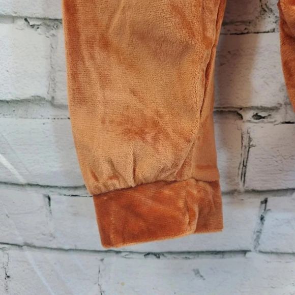 9-12M -Super Soft Brown and White Cow 2 piece Velvet with Hooded Ears Baby  Set - Picture 9 of 9